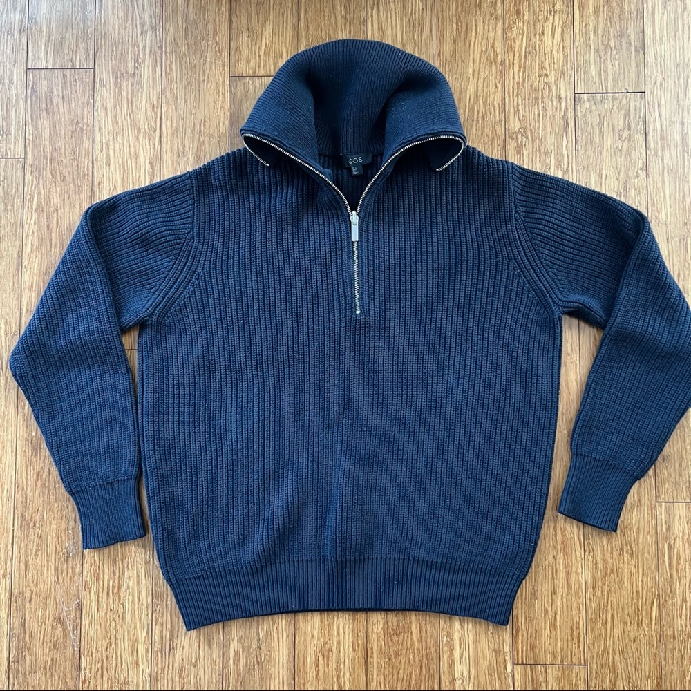 COS Men’s High-Funnel Neck Zip Sweater, Medium